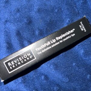 Revision skincare lip